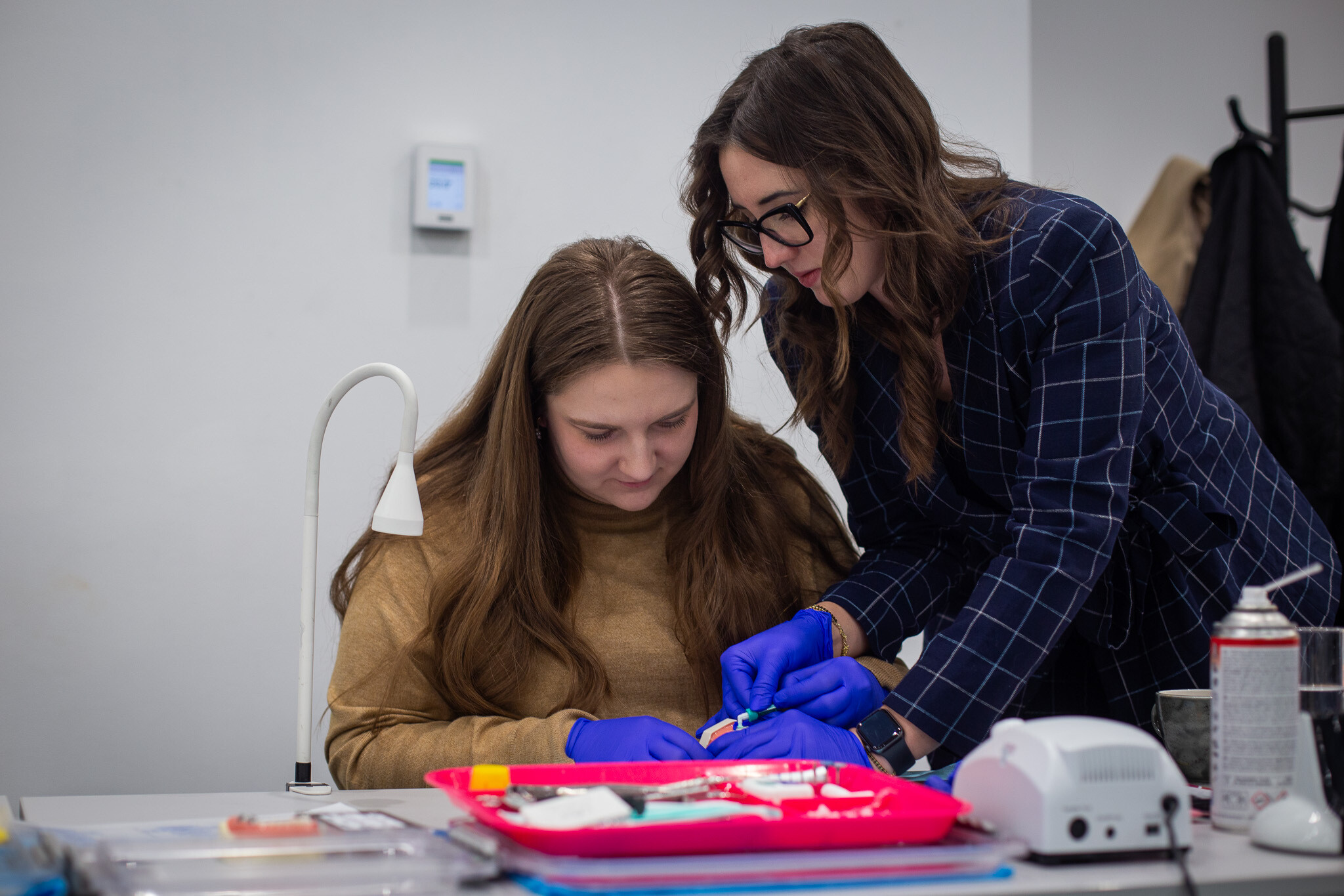 Infiltracja ICON podczas kursu z MIH - Dental Day