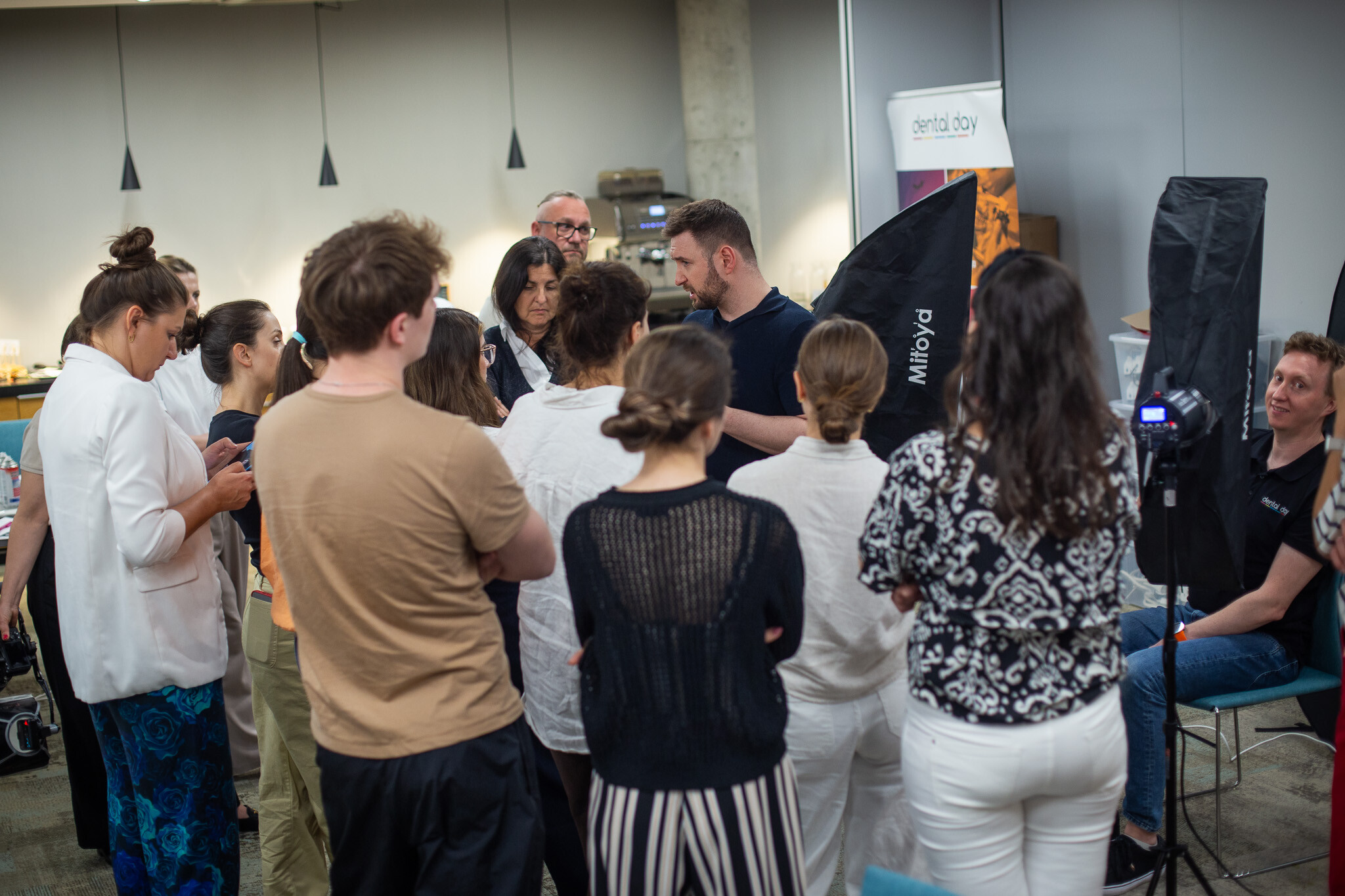 Karol Babiński robi pokaz z wykonywania zdjęć