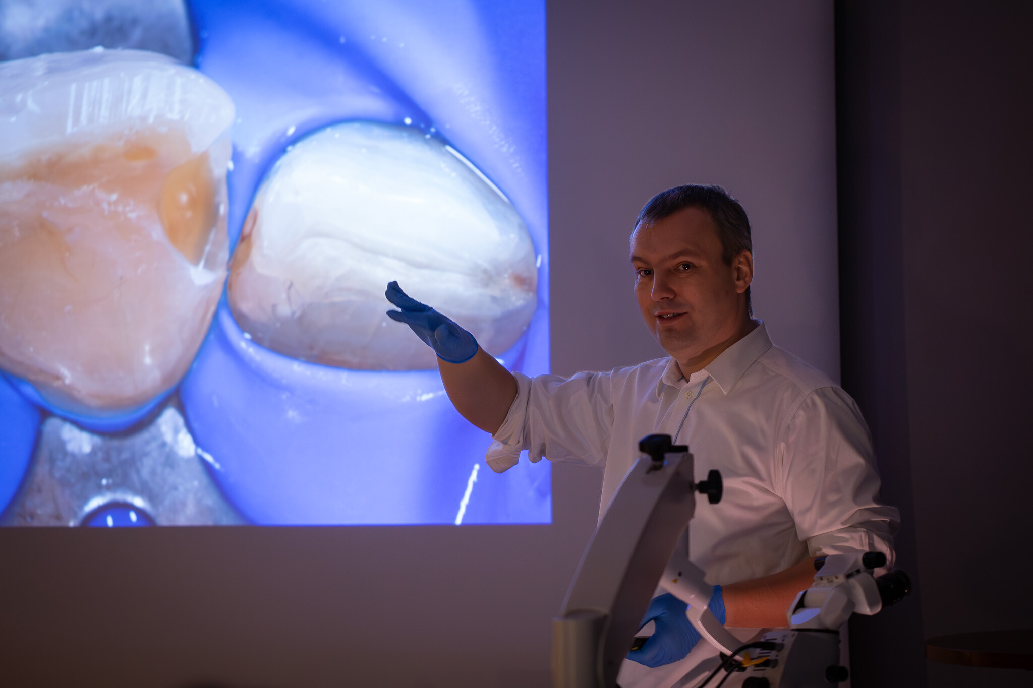 dr n. med. Maciej Mikołajczyk - Dental Day