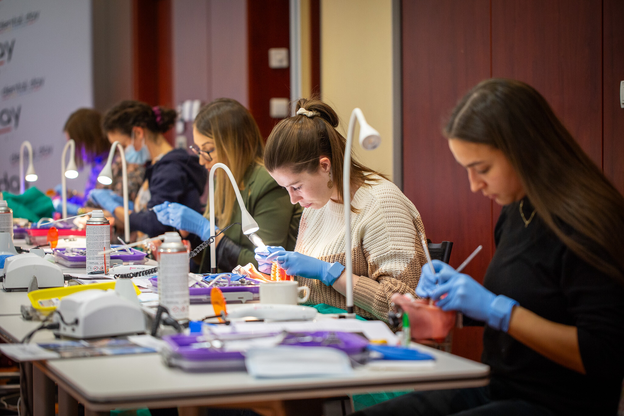 Traumatologia zębów u dzieci i dorosłych - Dental Day