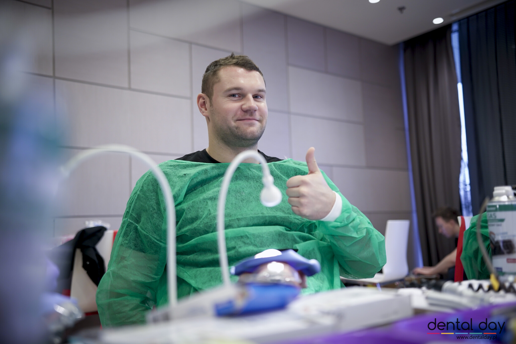 lek. dent. Marcin Krupiński i szkolenie ze stomatologii zachowawczej