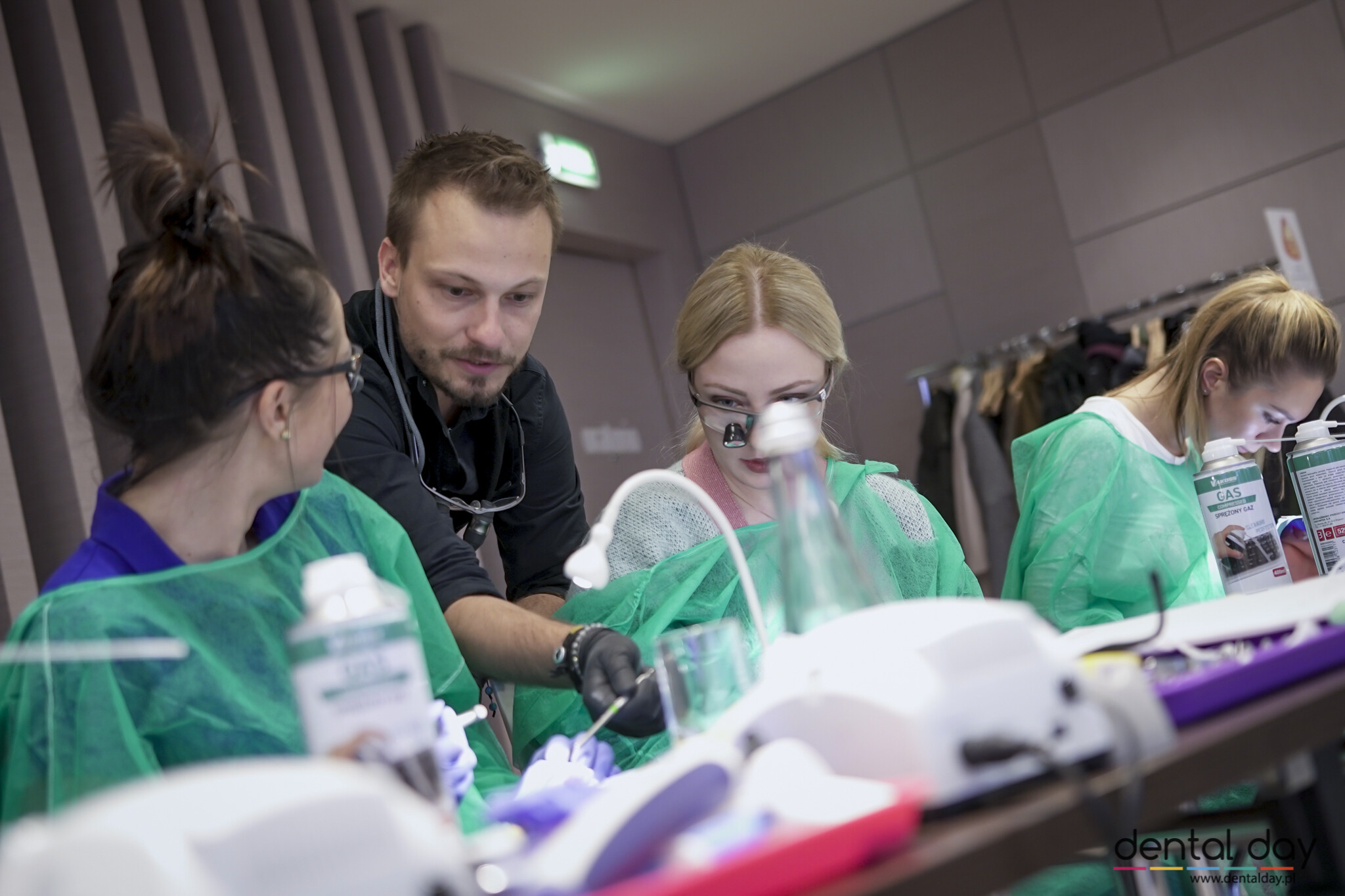 lek. dent. Marcin Krupiński - kurs z odbudowy I i II klasy wg Blacka